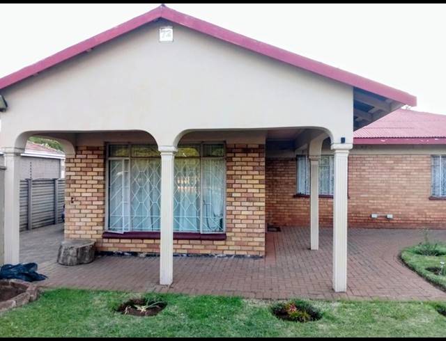 3 BEDROOM HOUSE FOR SALE IN VANDERBIJLPARK CW 6